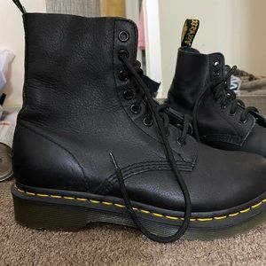 Dr. Martens womens 1460 Pascal boot